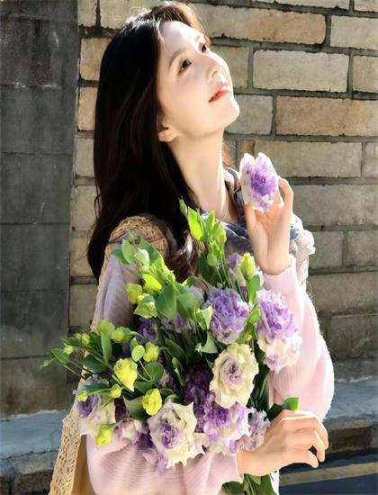 欧美精品AV一区二区无码_温柔小妈是瑜伽老师_一误东风辞翠羽短剧免费观看